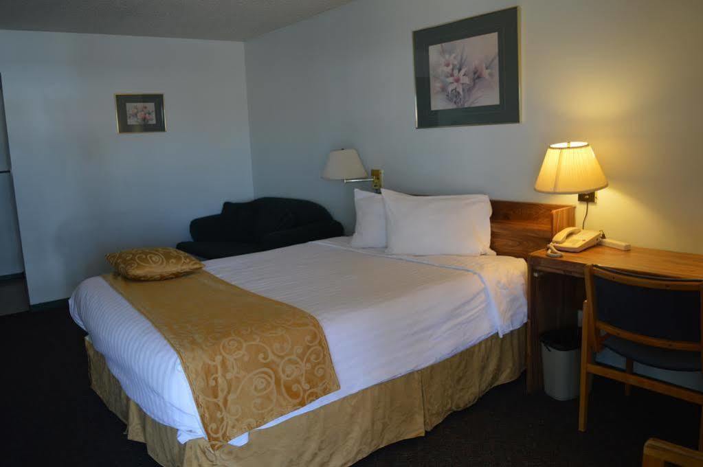 Circle 5 Motel Olds Luaran gambar